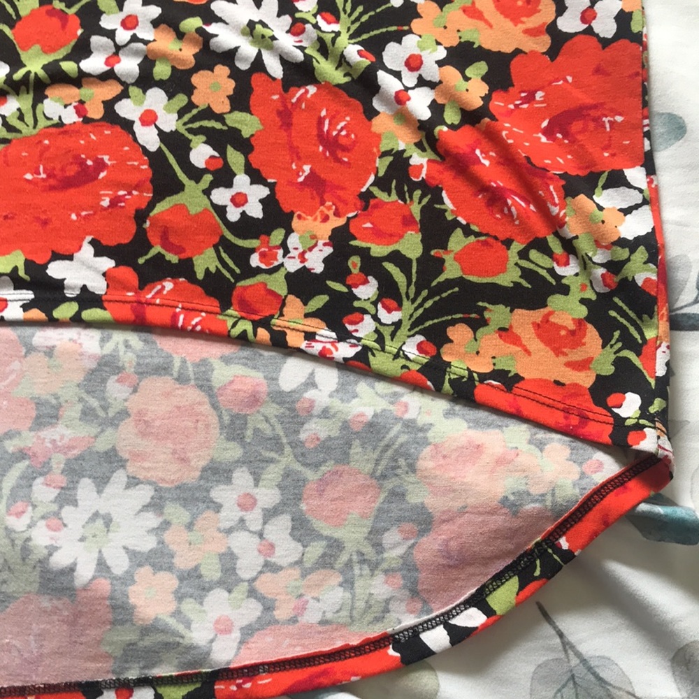 LulaRoe - Picture 2 of 5